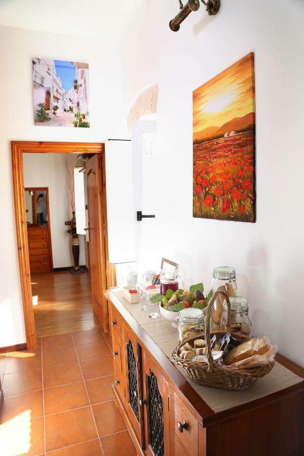 Le Tre Chiese Villa โลโกโรตอนโด ภายนอก รูปภาพ