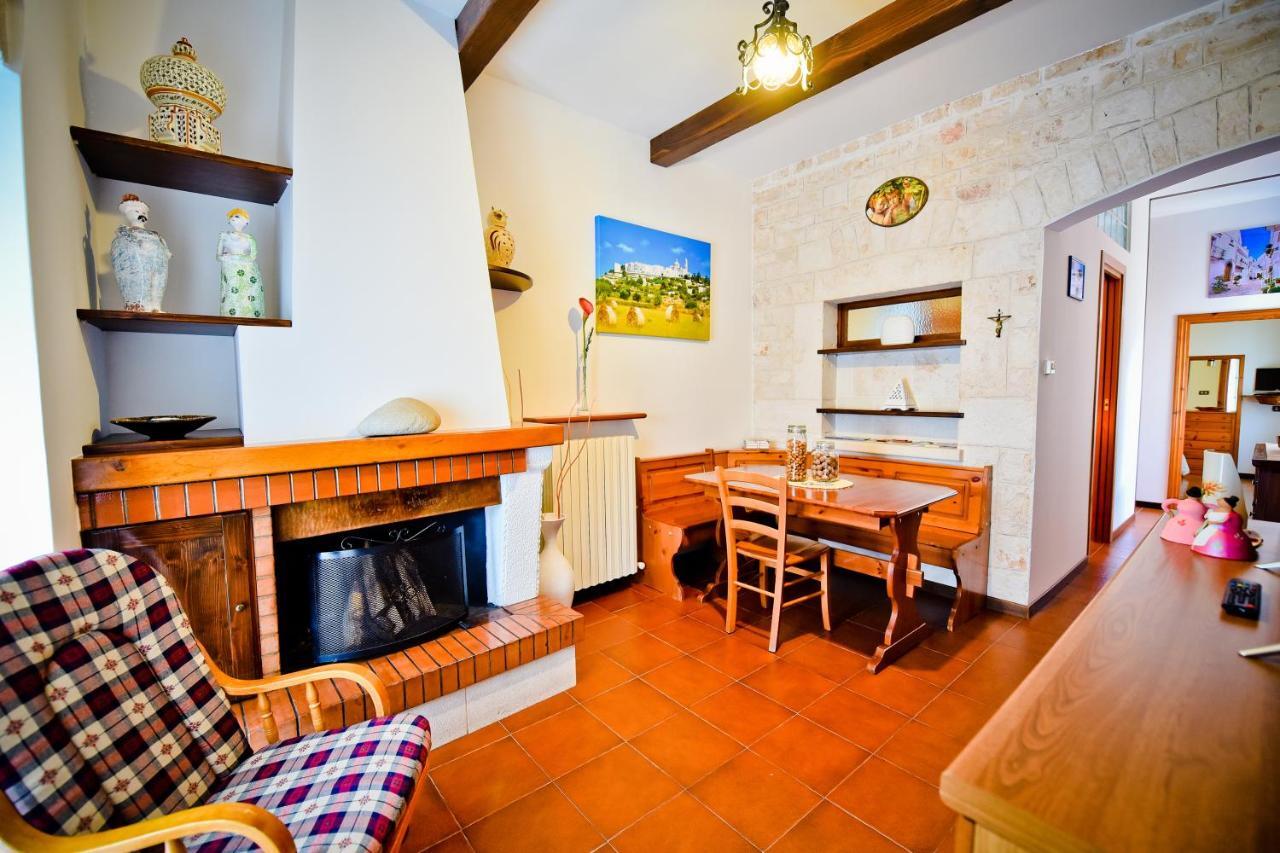 Le Tre Chiese Villa โลโกโรตอนโด ภายนอก รูปภาพ