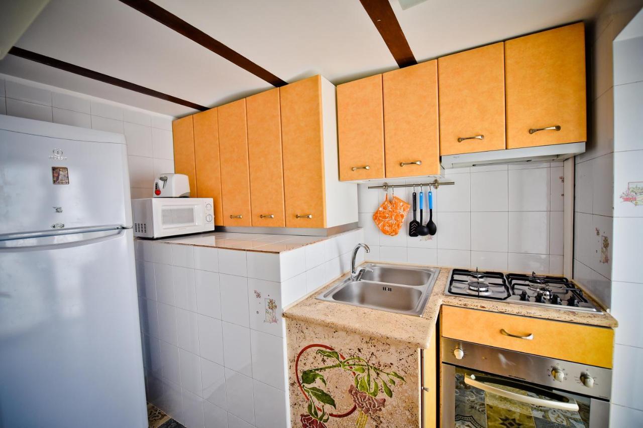 Le Tre Chiese Villa โลโกโรตอนโด ภายนอก รูปภาพ