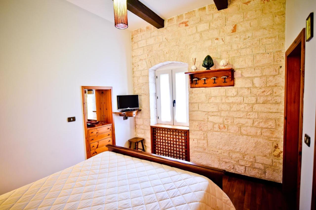 Le Tre Chiese Villa โลโกโรตอนโด ภายนอก รูปภาพ